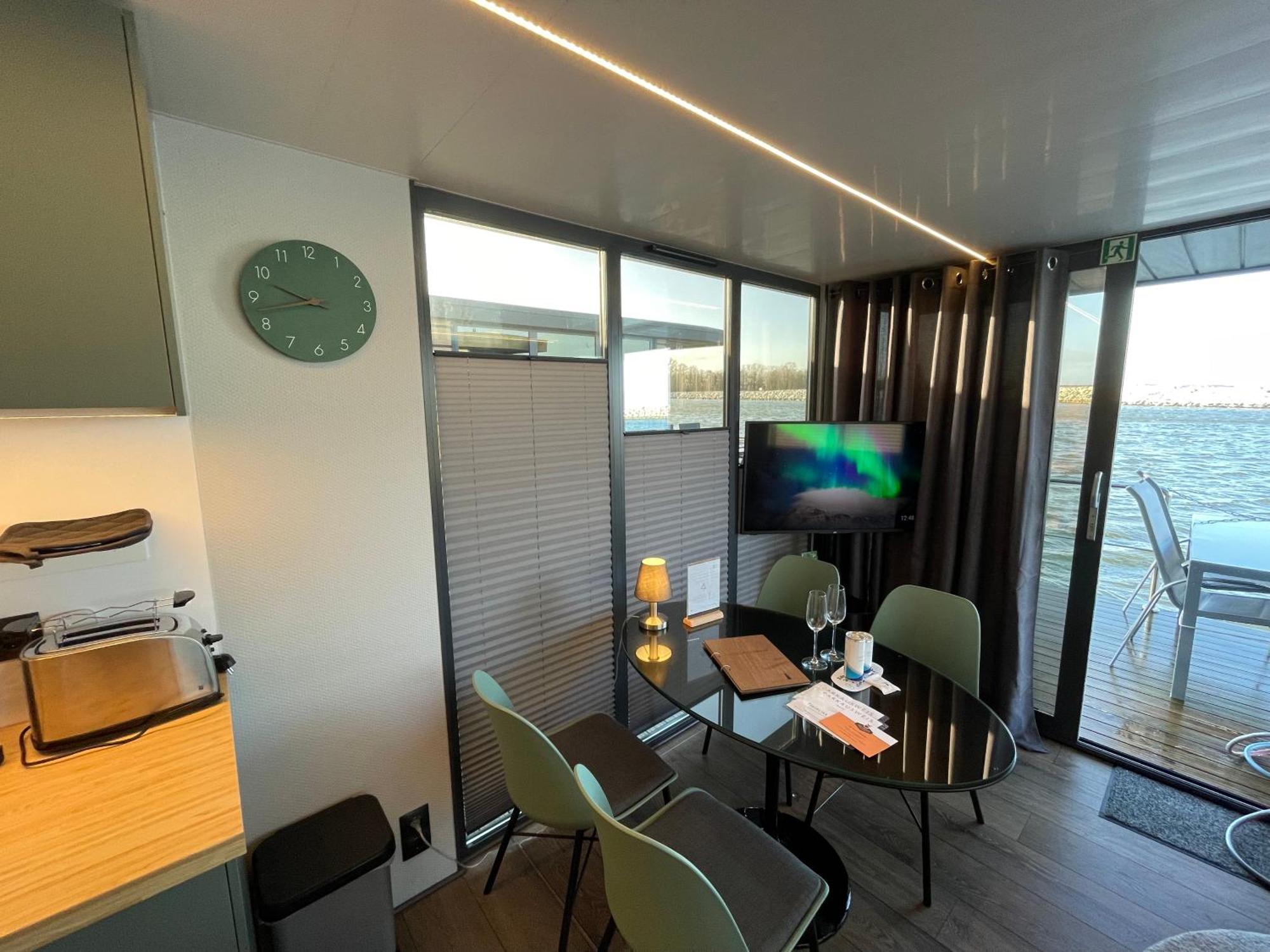 Hausboot Fjord Baltica Mit Dachterrasse In Barth Hotel ภายนอก รูปภาพ